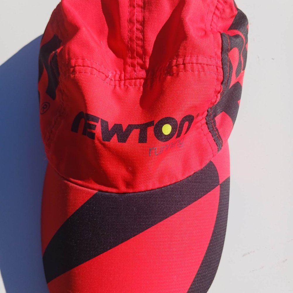 Newton Size OS Red Men's CAP